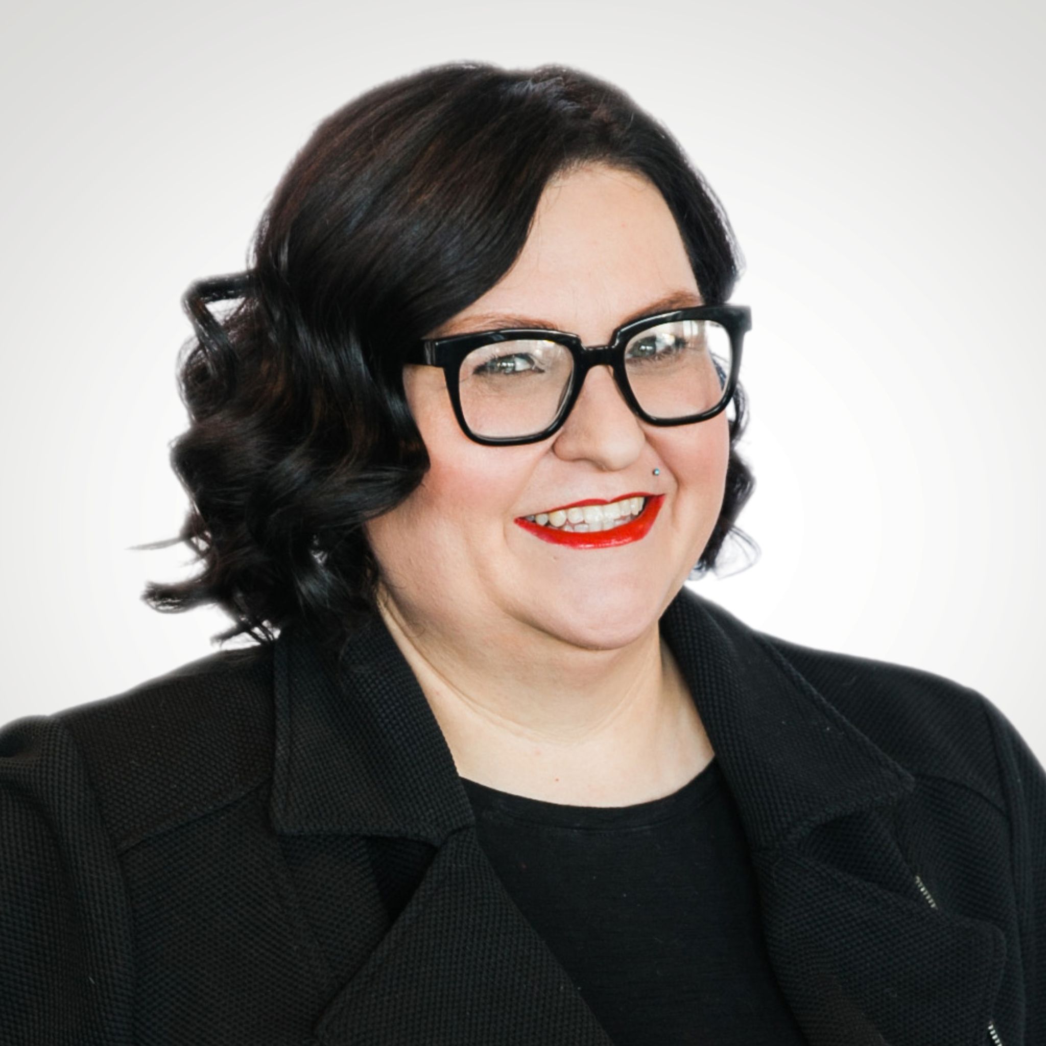 Rhiannon Cantrell (she/her)